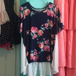 Potter’s Pot Navy Floral Mixed Media Tee!